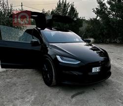 تێسلا Model X